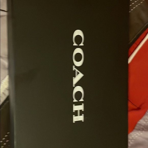 BRAND NEW Coach low line coated canva tan sneakers - Picture 4 of 6